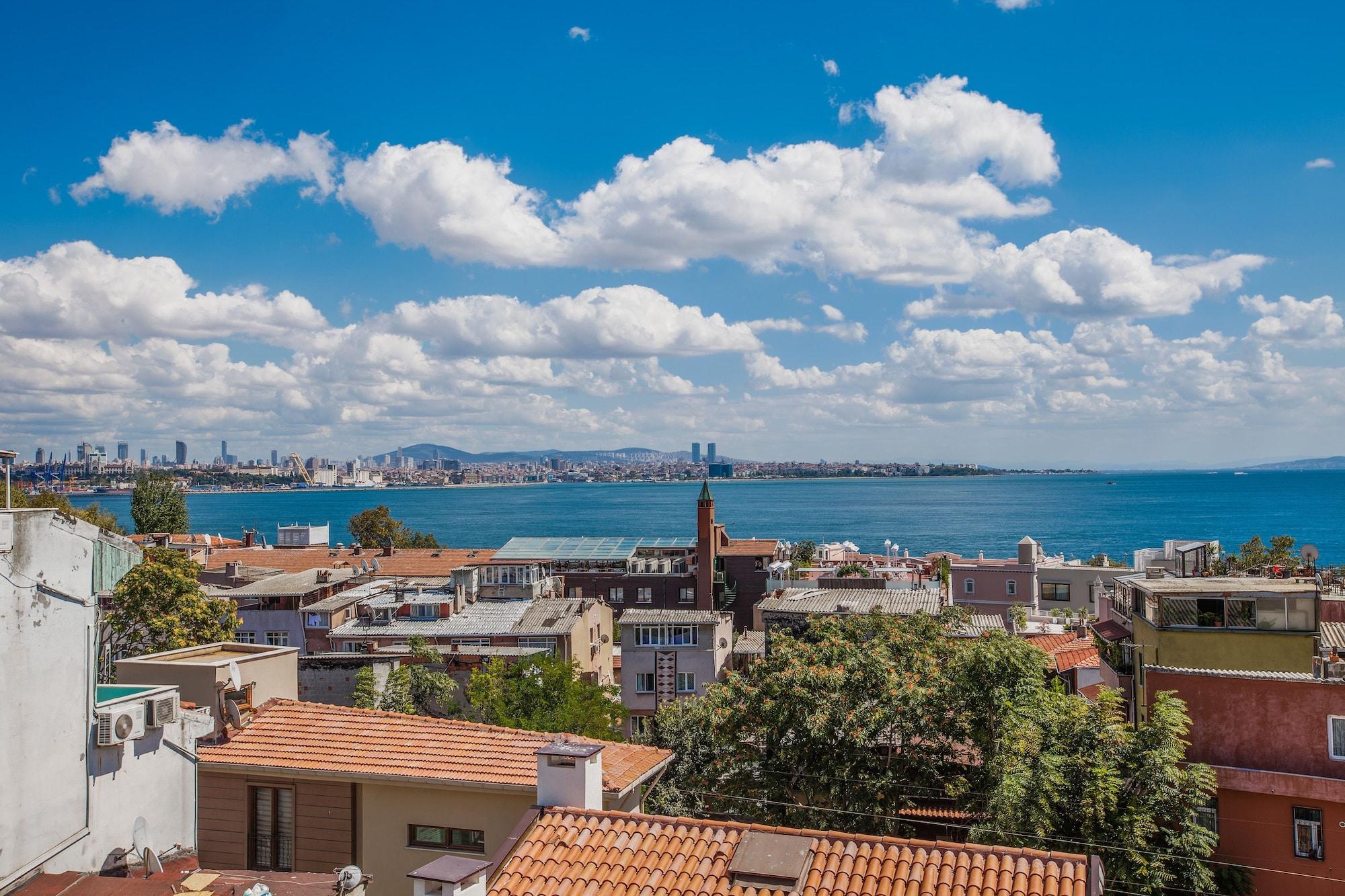 Romantic Hotel Istanbul Exterior photo